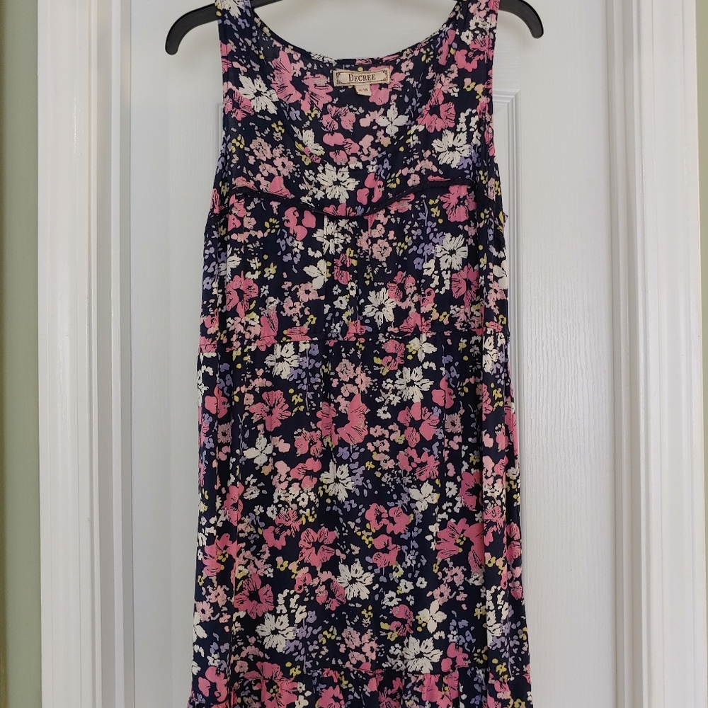 Decree dress XL